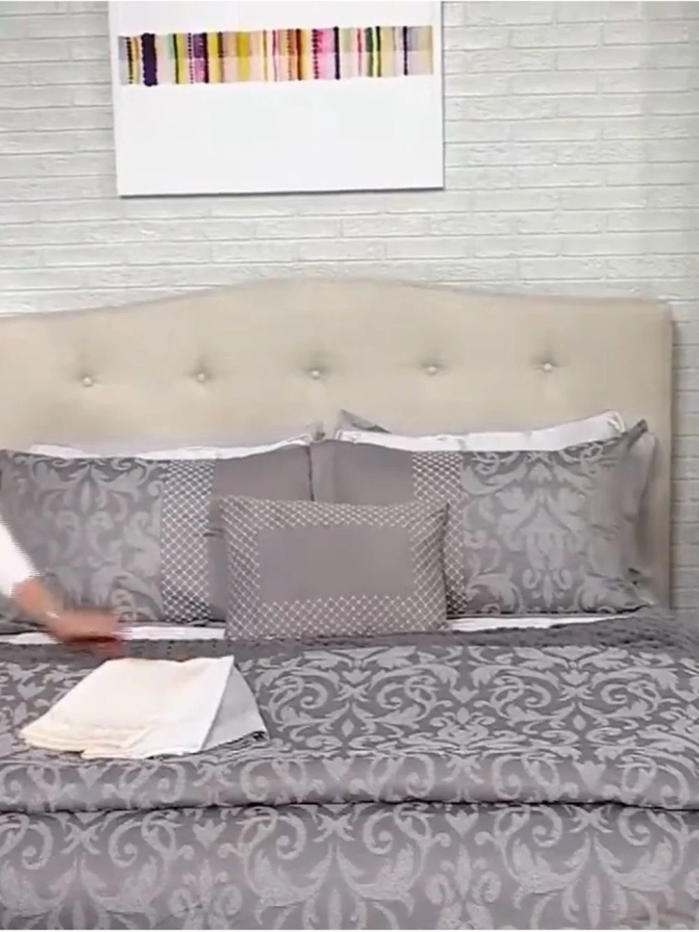 5-Pc Cal King Bedding Set Smoky Gray Jacquard Wynne Comforter Sham Skirt Pillow